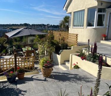 Polruan House | Cozy Ocean View Retreat at West Winds in Polruan