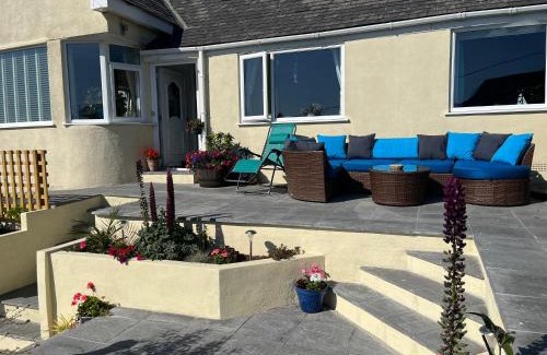 Polruan House | Cozy Ocean View Retreat at West Winds in Polruan