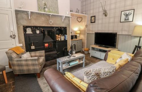 Anick House | Discover West Wing Cottage: Pet-Friendly Retreat Awaits