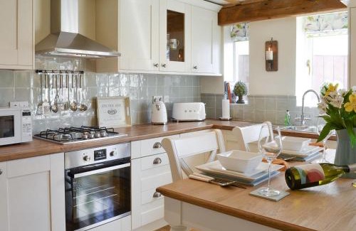 Wrelton House | Inviting West Wood Hideaway: 5-Star Family-Friendly Retreat