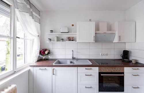 Bissingheim Apartment | Pet-Friendly West48 Apartment with Lake View & Comfort