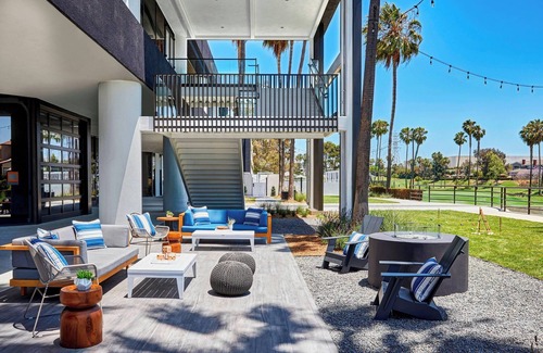 Manhattan Beach Hotel | Vibrant Westdrift Manhattan Beach: Pool, Spa & Top Ratings