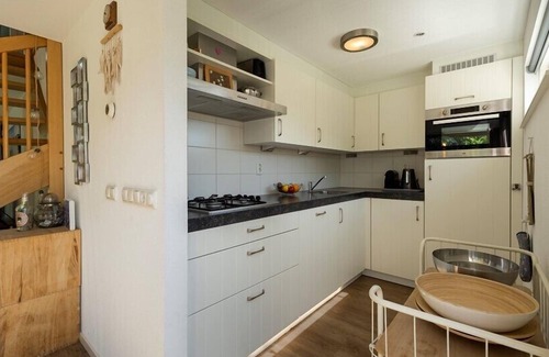 Westenschouwen Villa | Family-Friendly Westerduyn Villa with Garden & Ocean View