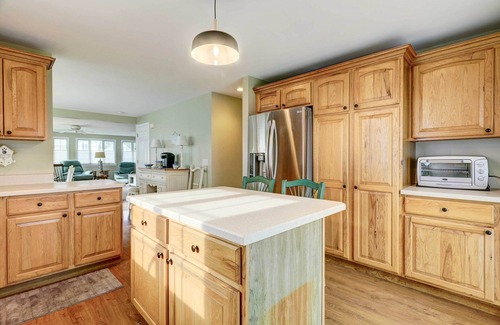 Misquamicut House | Westerly Retreat: Steps from Private Beach & Family Amenities!
