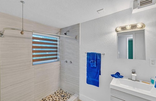 Davie House | Cozy Western Vacation Home: Perfect for Families and Pets