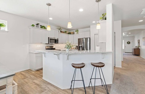 Caldwell House | Western Explorer Home: Perfect for Groups & Pet Friendly!
