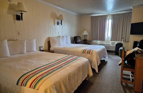 Tremonton Hotel | Western Inn