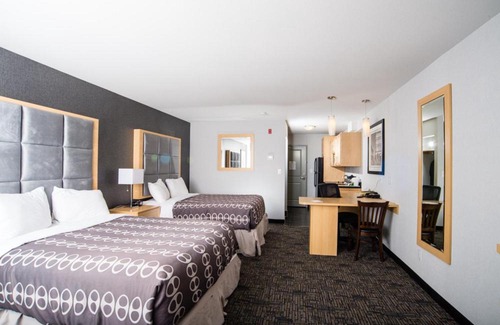 Carnduff Hotel | Discover Western Star All Suites Hotel Carnduff - Family Friendly