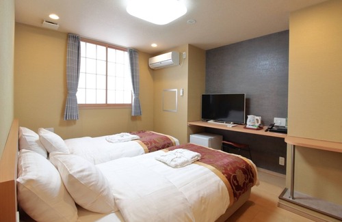 Higashinippori House | Family-Friendly Westernstyle Twin Hotel in Arakawa-ku, Tokyo