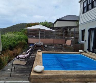 Knysna Apartment | Westford Birds Nest: Family-Friendly Oceanfront Escape