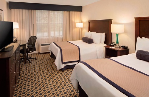 Westford Hotel | Discover Westford Regency Inn with Spa and Eco-Friendly Amenities