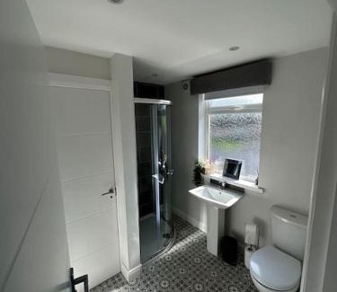 Bogside Apartment | Modern Westland Suites: Central Child-Friendly Apartments