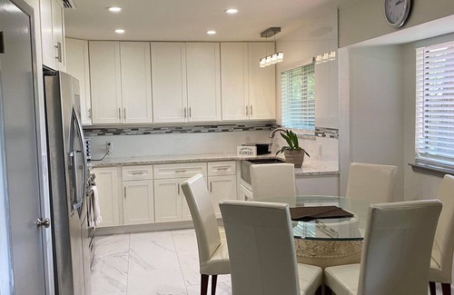 Pioneer Crossing House | Convenient Westlake Duplex Near Downtown & Barton Springs