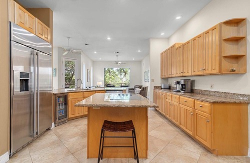 High Oaks House | Elegant Westlake Hills Retreat with Ocean View & Spa