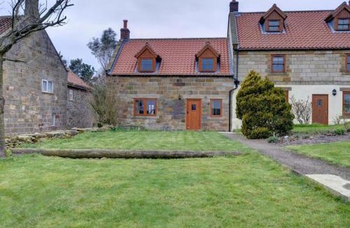 Briggswath House | Family-Friendly Retreat at Westlands Cottage Awaits You