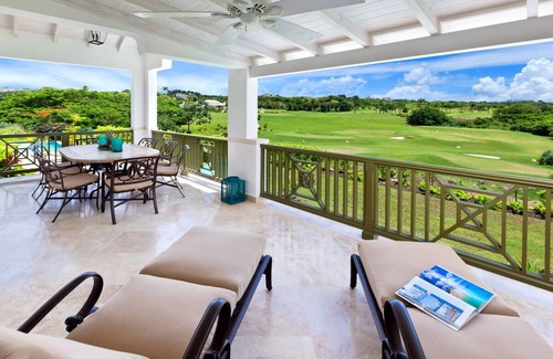 Merlin Bay Villa | Guest Rated 10/10: Westmoreland Villa with Pool & Golf Views