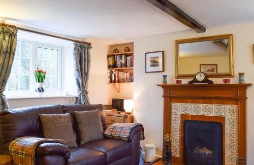 Abingdon House | Cozy Westover Cottage: Pet & Child-Friendly Retreat