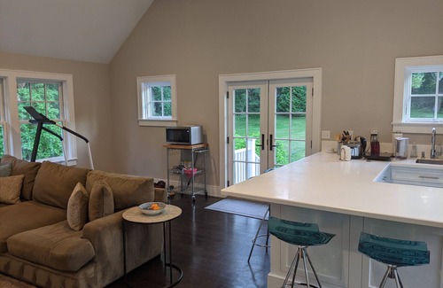 Westport Apartment | Westport Paradise: Oceanfront Retreat with Premier Amenities