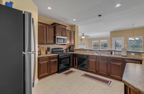 McKinney House | Westridge Retreat with golf course view and game room