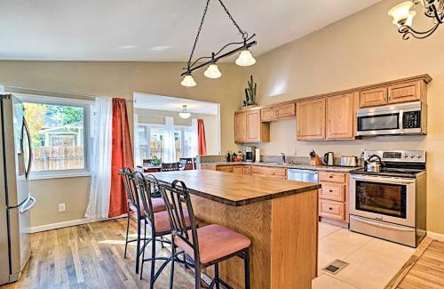Colorado Springs House | Family-Friendly Westside Large Home with Pet Amenities