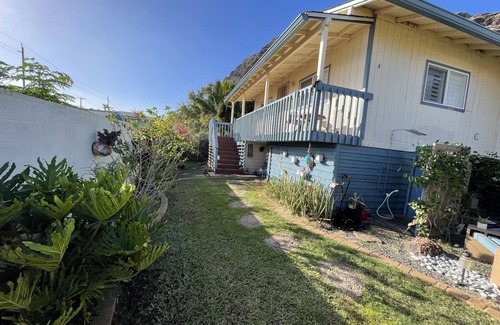Nanakuli House | Westside Magic Garden: Oceanfront Oasis with Pool & Spa