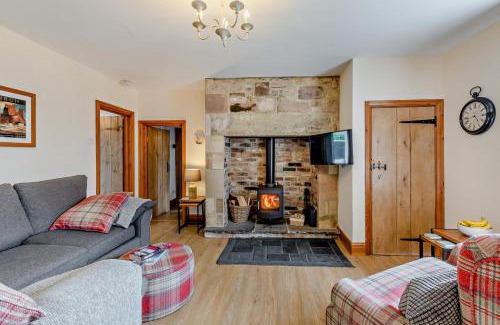 North Sunderland House | Pet-Friendly Retreat at Westview Cottage in Seahouses