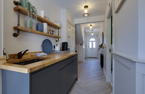 Port William Cottage | Family-Friendly WESTVIEW Cottage with Ocean View in Whithorn