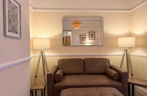 Padfield Apartment | Westwood Boutique Aparthotel By Birch Stays