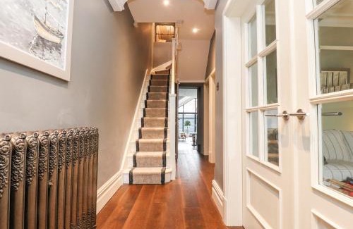 Lytham St. Anne's House | Top-Rated Family-Friendly Stay at Westwood House