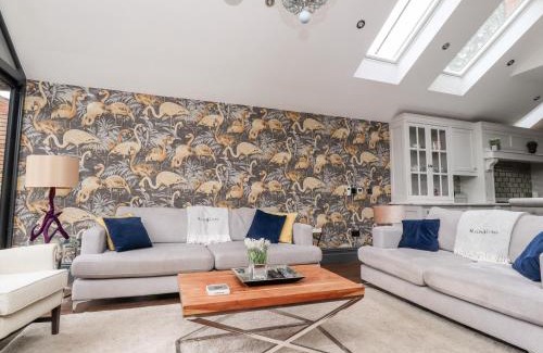 Lytham St. Anne's House | Top-Rated Family-Friendly Stay at Westwood House