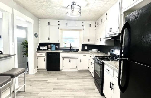 Lakeview House | Wet Feet Retreat-Indian Lake, Ohio