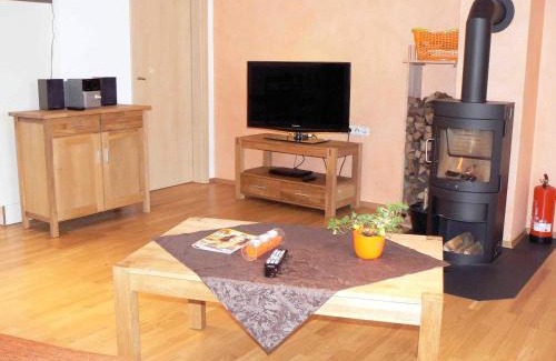 Rhoden Apartment | Relaxing Getaway at Wetekams Ferienwohnung 6 with Spa