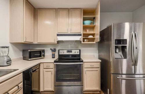 Cedar Park House | Family-Friendly Cedar Park Home with Ocean View & Breakfast