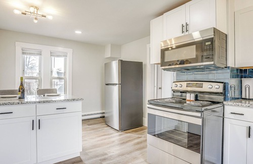 Weymouth Apartment | Weymouth Apartment: Close to Beaches & Boston!
