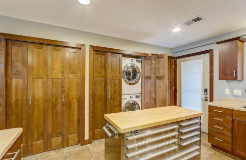 Lake Delton House | Lakefront View Retreat for Adults & Families with Pool Access
