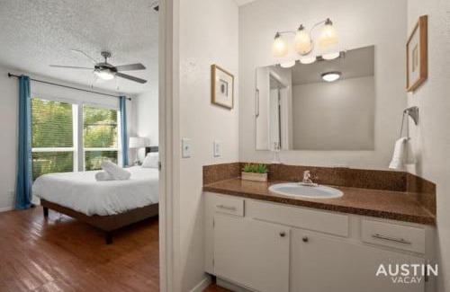 Clarksville Apartment | Relaxing Clarksville Townhome with Pet-Friendly Amenities