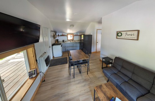 Whale Pass Cabin | Whale Pass Adventure Apartment | Cabin in Whale Pass accessible via boat or car