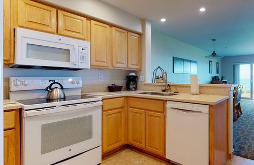 Depoe Bay Condo | Oceanfront Whale Pointe: Family-Friendly Escape with Pool