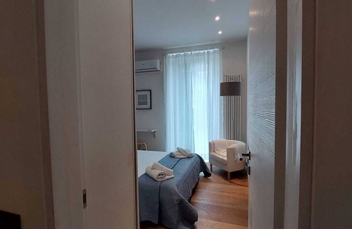 La Spezia Apartment | Whale Song Apartment: Cozy Stay with Private Parking