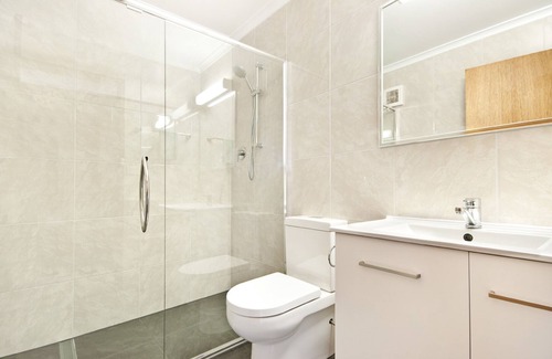 Portland North Hotel | Comfortable Stay at Whalers Rest Motor Inn with Breakfast