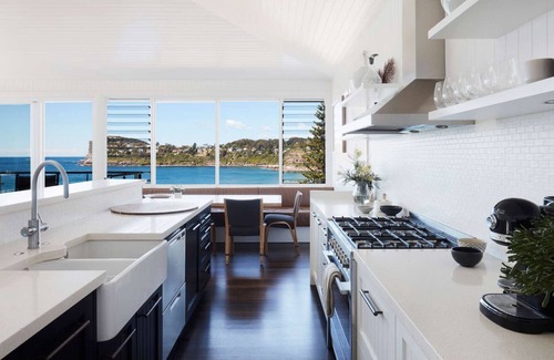 Whale Beach House | Experience Whaley Beachfront: Ocean View Family Retreat