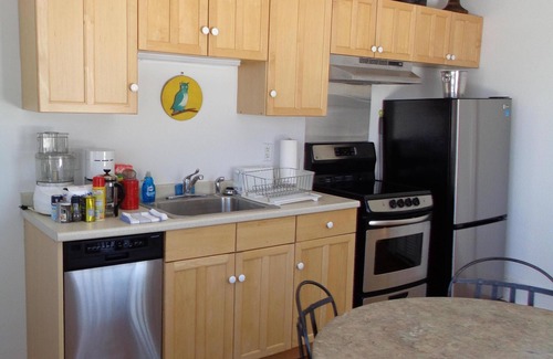 Sag Harbor Apartment | Guest Rated: Whaling Captain Pierson's Apartment Awaits