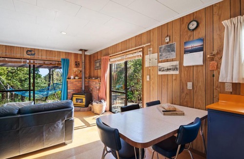 Tata Beach House | Relax at Whare Parauri - Tata Beach Family Holiday Home