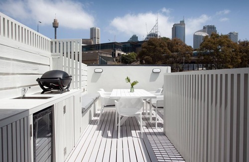 Woolloomooloo House | Guest Rated 10/10: Wharf House Woolloomooloo Awaits