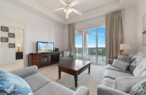 Orange Beach House | Wharf Resort 917: Family-Friendly Retreat with Pool Access