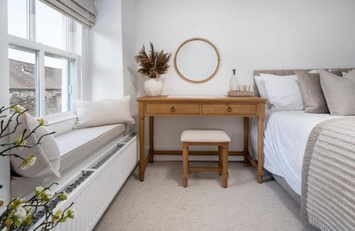 Cartmel House | Wharton Cottage: Family-Friendly Retreat in Lake District