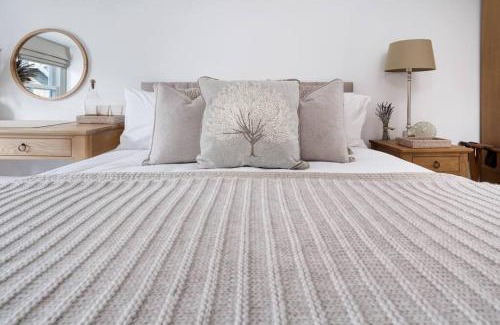 Cartmel House | Wharton Cottage: Family-Friendly Retreat in Lake District