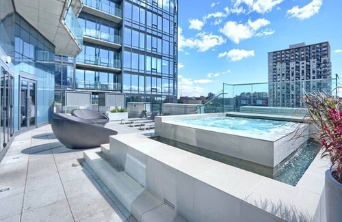Ville-Marie Condo | Experience Downtown Montreal from a 43rd Floor Retreat