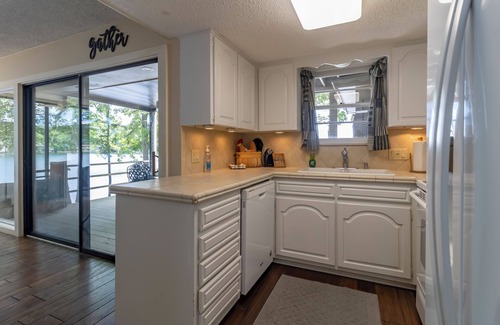Hot Springs Village House | Relaxing Lakeside Retreat in Hot Springs Village - 9.8 Rated
