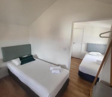 Fatima House | Cozy What Else Guest House - Fatima with Kitchen & Pet Friendly